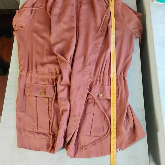 Billabong Lightweight Hooded Rose Vale Red Open Front Utility Jacket Size Medium - Picture 12 of 14